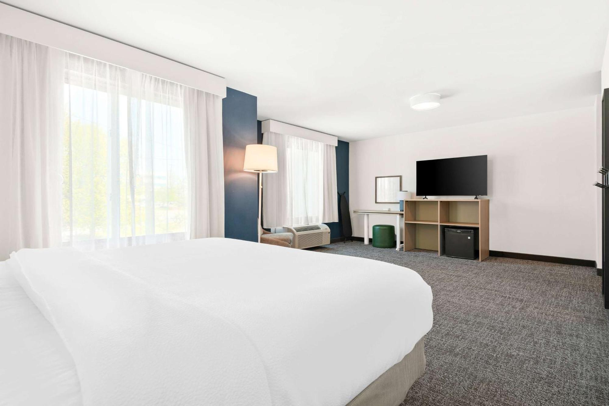 Spark By Hilton Exton Esterno foto