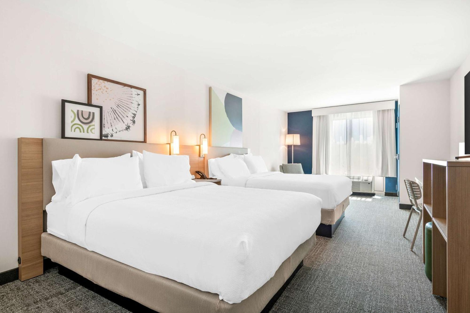 Spark By Hilton Exton Esterno foto