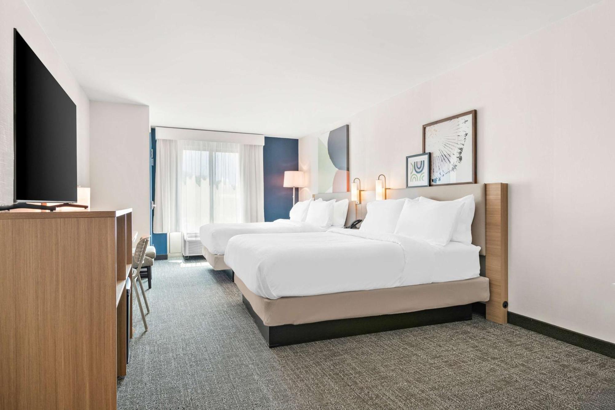 Spark By Hilton Exton Esterno foto